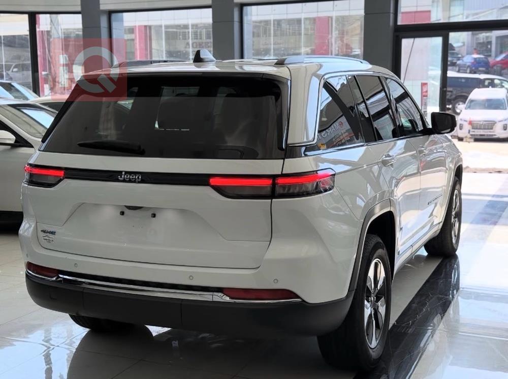 جيب جراند شيروكي